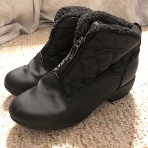 Sports Black Waterproof Heeled Booties